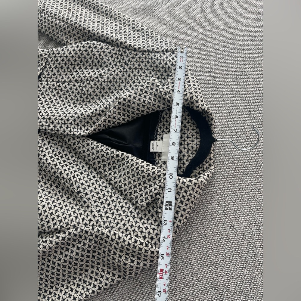 White House Black Market Black and White Cropped Blazer - Picture 8 of 16